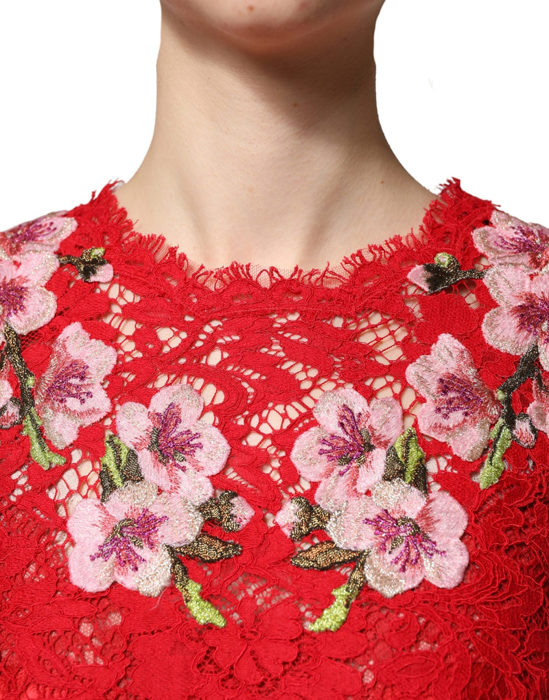 Top rojo de encaje con bordado floral y mangas largas de Dolce & Gabbana