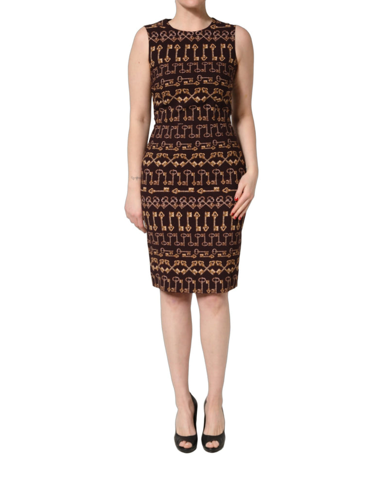 Vestido justo na cor marrom com estampa de chaves Dolce & Gabbana, comprimento até os joelhos
