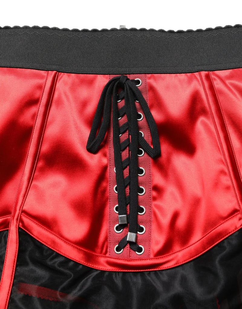 Minifalda roja de satén estilo corsé y cintura alta de Dolce & Gabbana