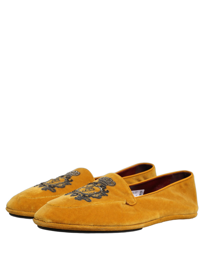 Mocassins en velours jaune brodés d’une couronne Dolce & Gabbana