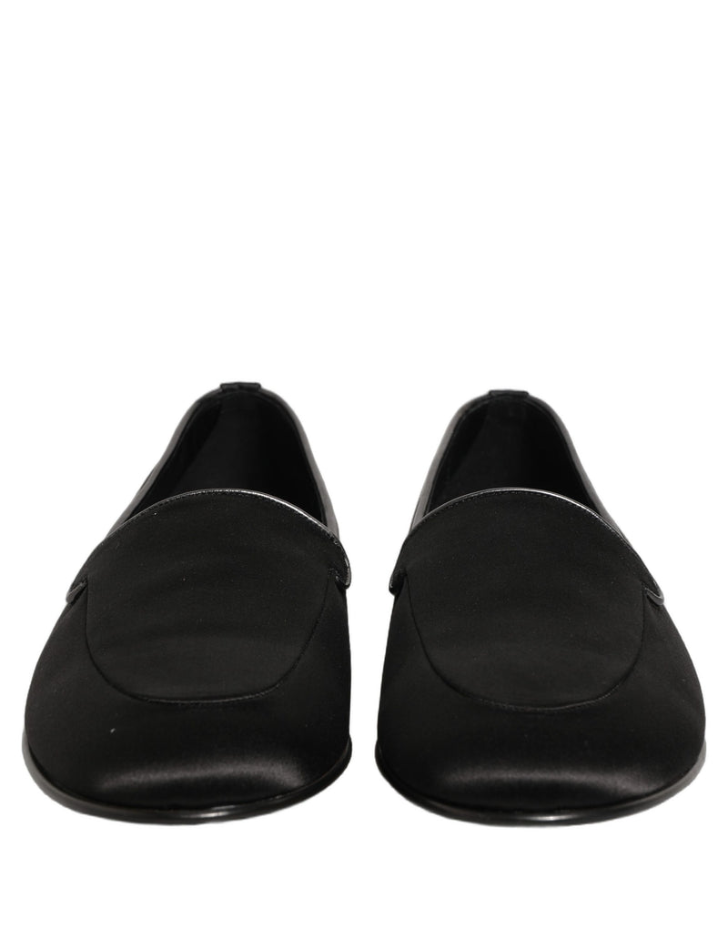 Mocassins baixos pretos de cetim, sem cadarço, com logotipo Dolce & Gabbana