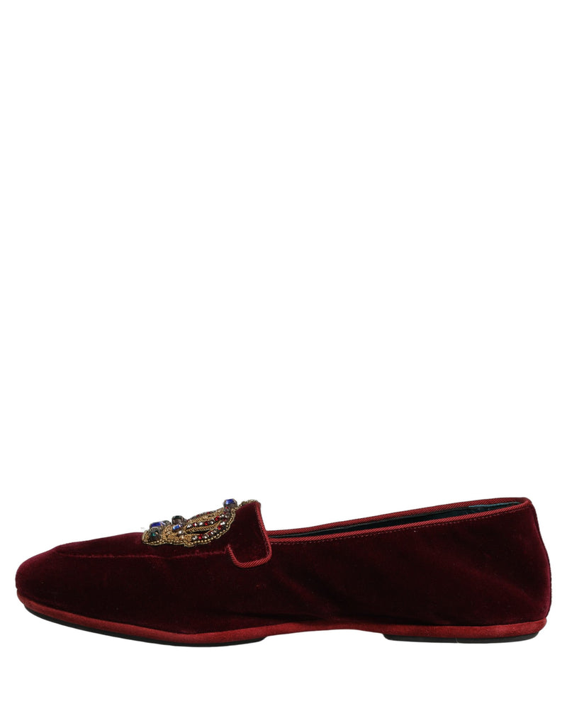 Mocassins à enfiler Dolce & Gabbana en velours bordeaux avec couronne