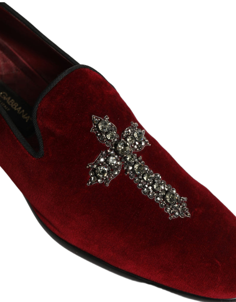 Sapatos mocassins sociais slip-on de camurça vinho com detalhe cruzado Dolce & Gabbana