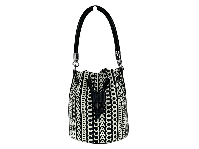 Bolso cubo bandolera mini con monograma de Marc Jacobs