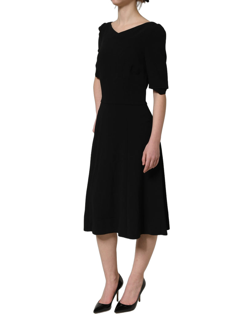 Vestido midi línea A de viscosa negra de manga corta de Dolce & Gabbana