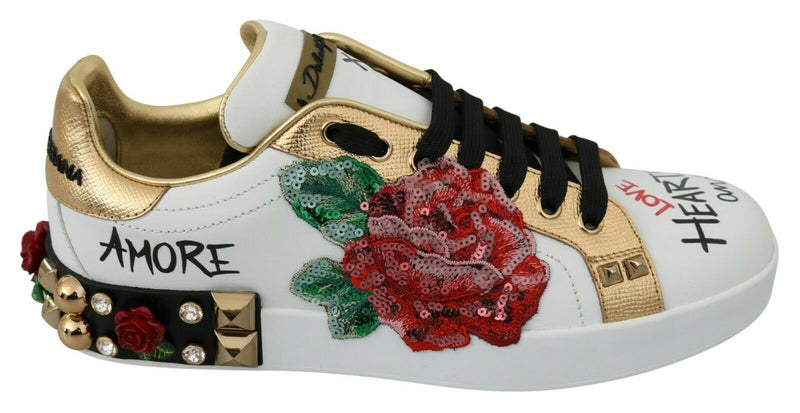 Tênis feminino branco Dolce & Gabbana com rosas e cristais bordados com paetês