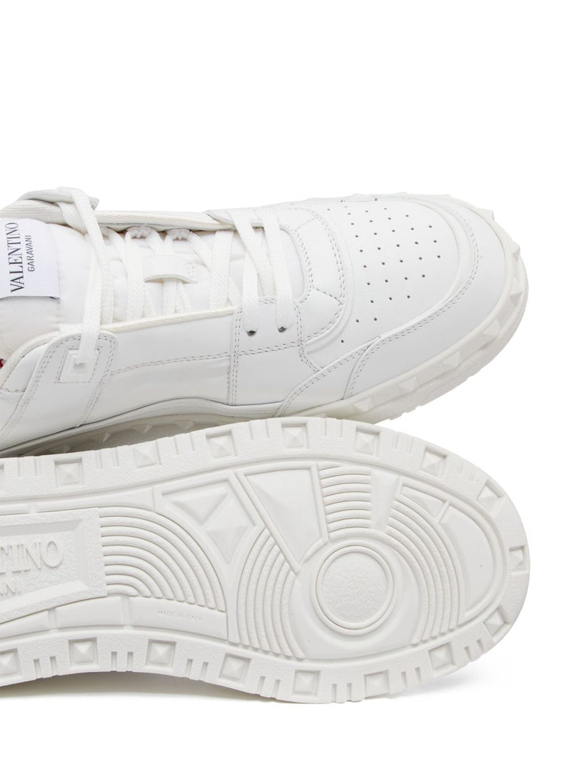 Zapatillas bajas de piel Freedots Valentino Garavani | URBALENTI™