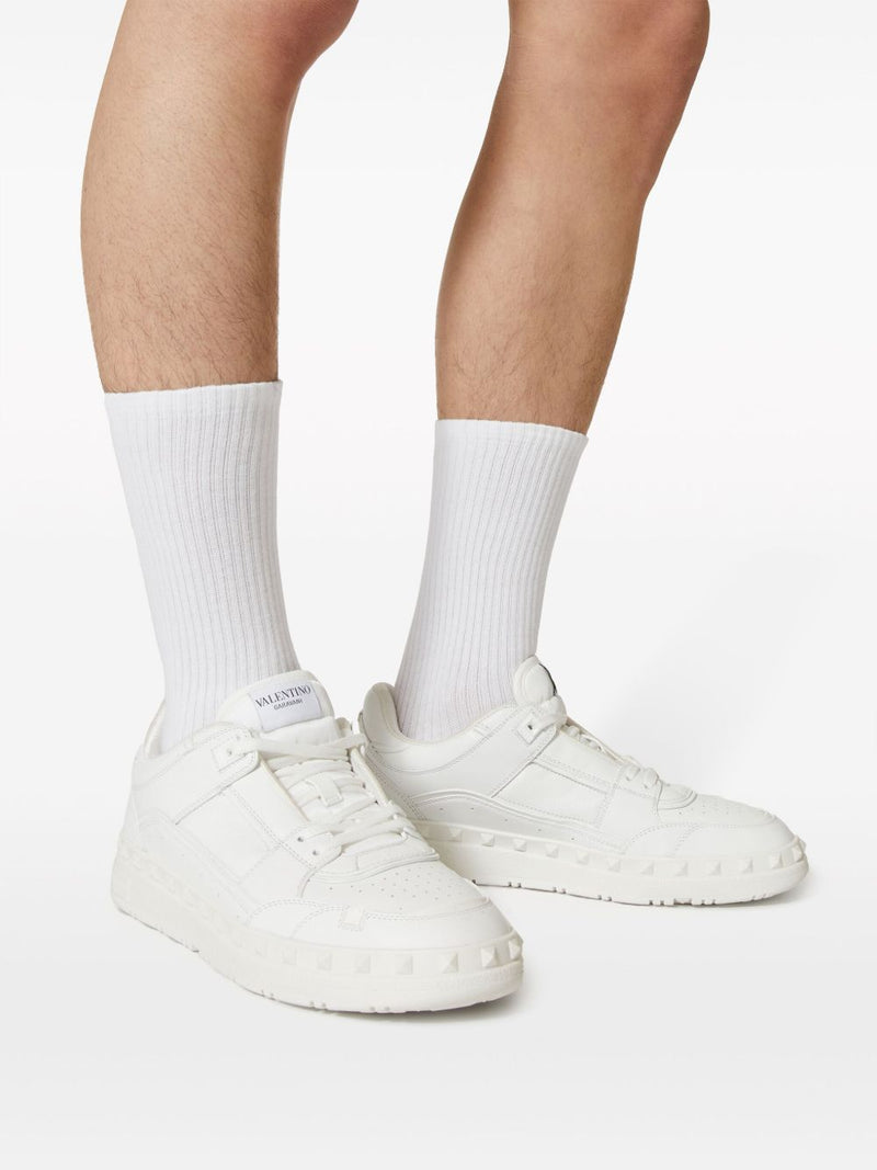 Zapatillas bajas de piel Freedots Valentino Garavani | URBALENTI™