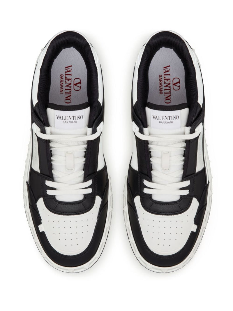 Valentino Garavani Valentino Garavani Low Top Freedots Sneaker In Calfskin