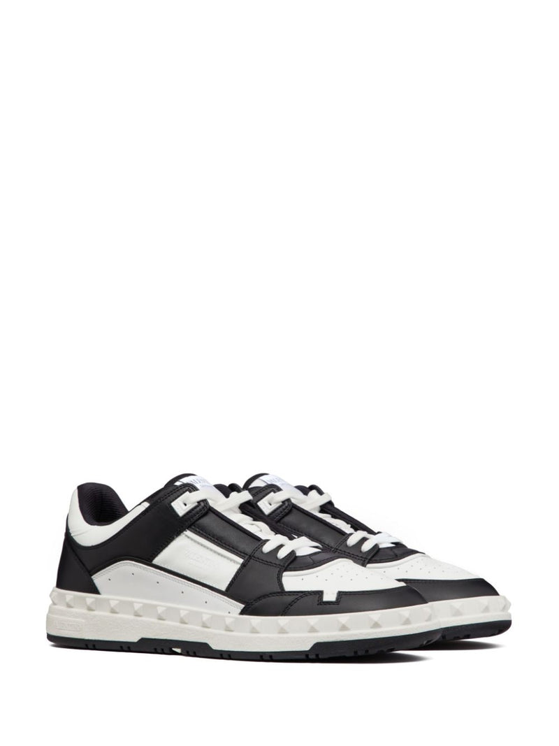 Valentino Garavani Valentino Garavani Low Top Freedots Sneaker In Calfskin