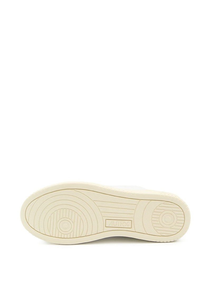 Autry Medalist Low sneaker Variant 2 | Urbalenti™ NYC