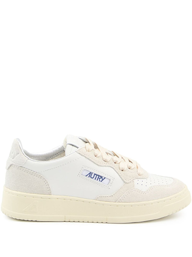 Autry Medalist Low sneaker Variant 2 | Urbalenti™ NYC