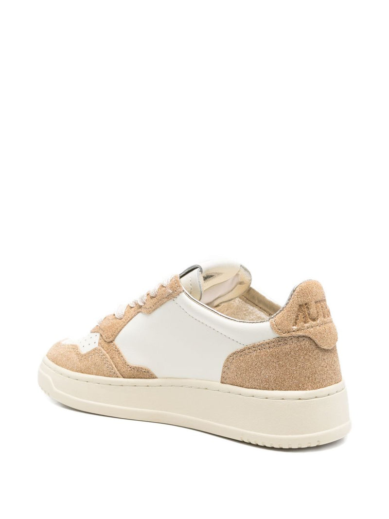 Autry MEDALIST LOW SNEAKERS | Urbalenti™ NYC