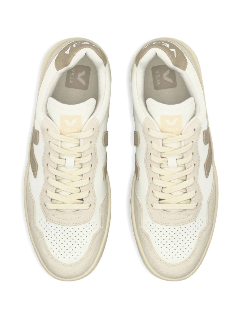 Veja V-90 sneakers Variant 2 | Urbalenti™ NYC