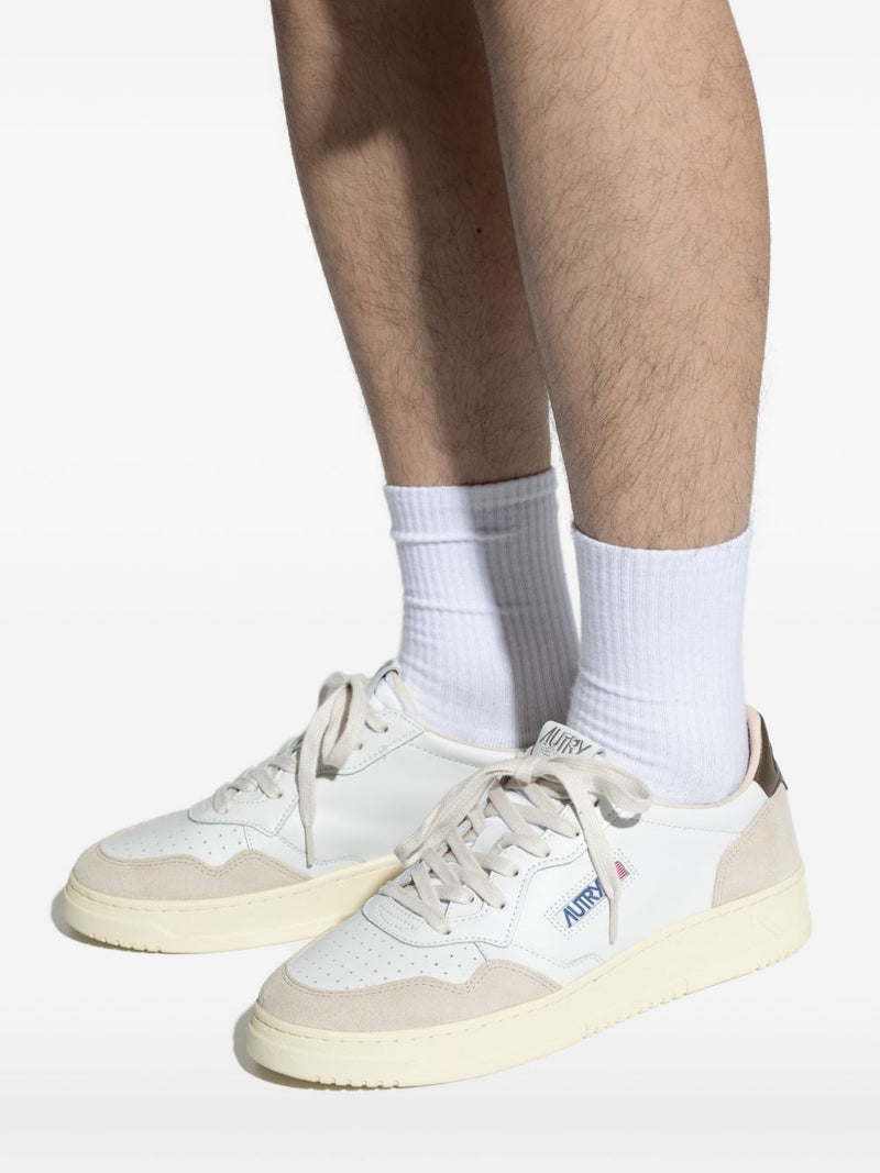 Autry MEDALIST LOW SNEAKERS | Urbalenti™ NYC
