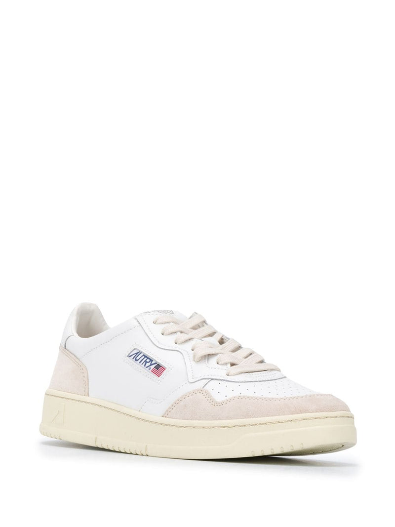 Autry Medalist Low sneaker | Urbalenti™ NYC