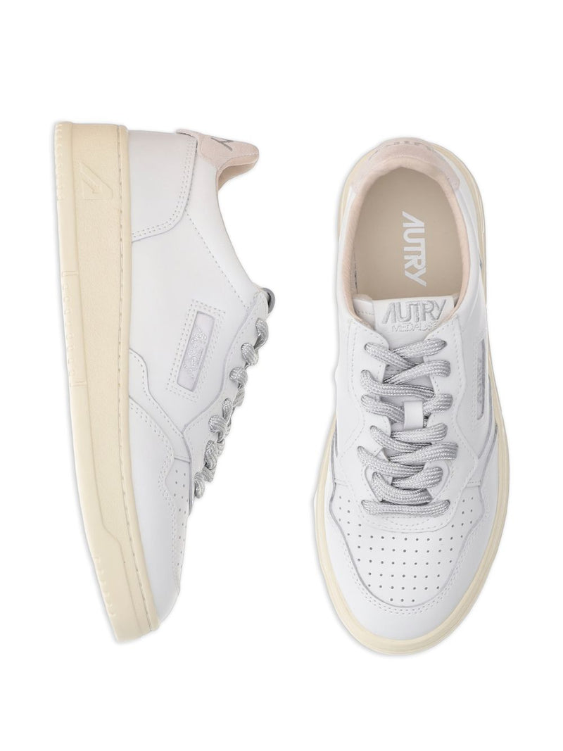 Autry Autry Medalist Low Sneakers | Urbalenti™ NYC