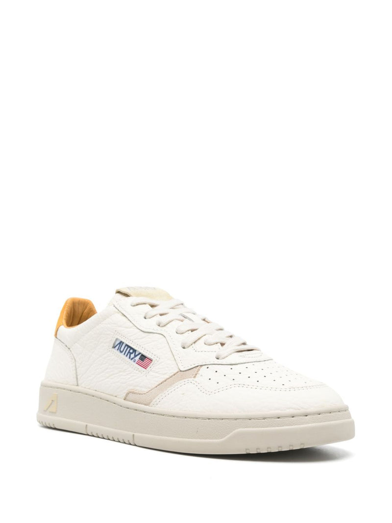 Autry Medalist Low Leather Sneakers Variant 8 | Urbalenti™ NYC