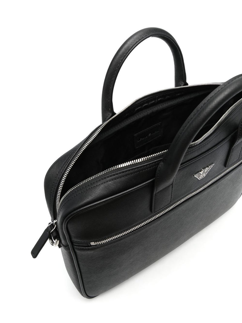 Bolso de negocios Emporio Armani Asv de piel Saffiano regenerada con placa de águila | URBALENTI ™