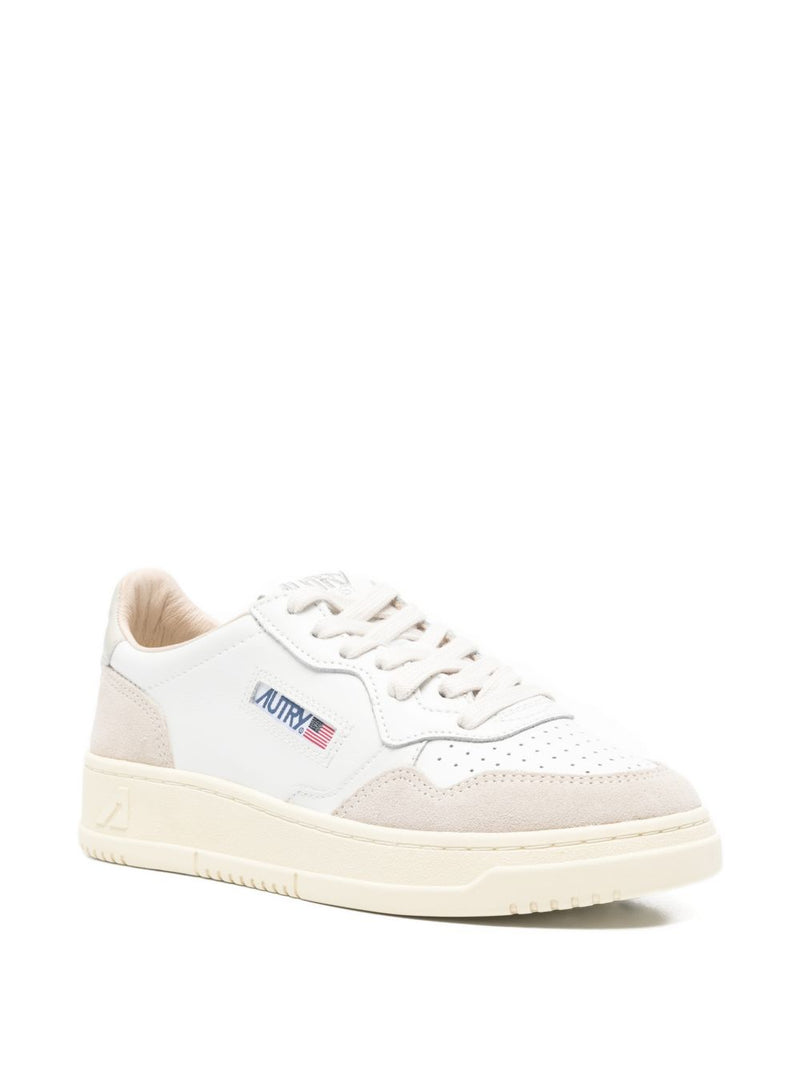 Autry Medalist Low Leather Sneakers Variant 15 | Urbalenti™ NYC