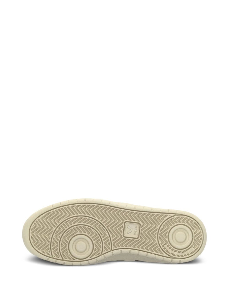 Veja V-90 Sneakers | Urbalenti™ NYC
