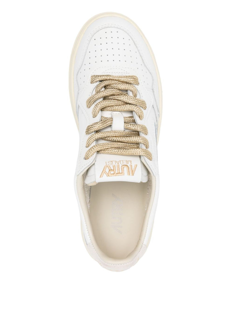 Autry MEDALIST LOW SNEAKERS IN WHITE LEATHER | Urbalenti™ NYC