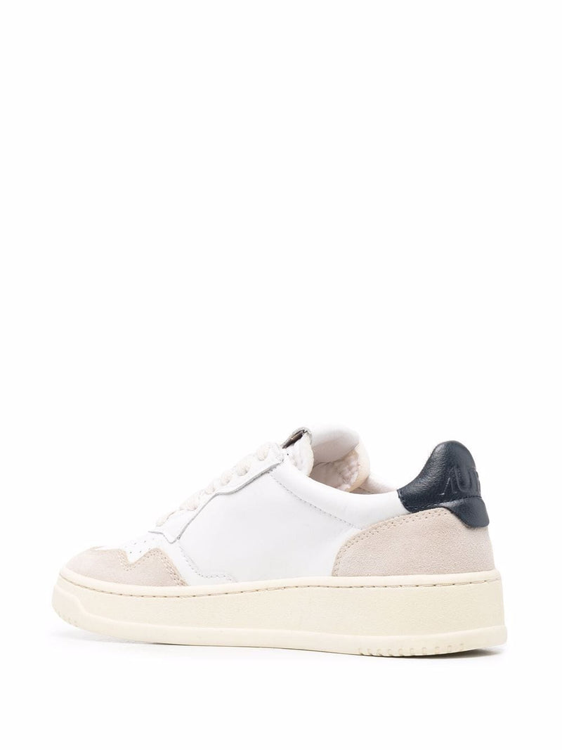 Autry MEDALIST LOW SNEAKERS | Urbalenti™ NYC