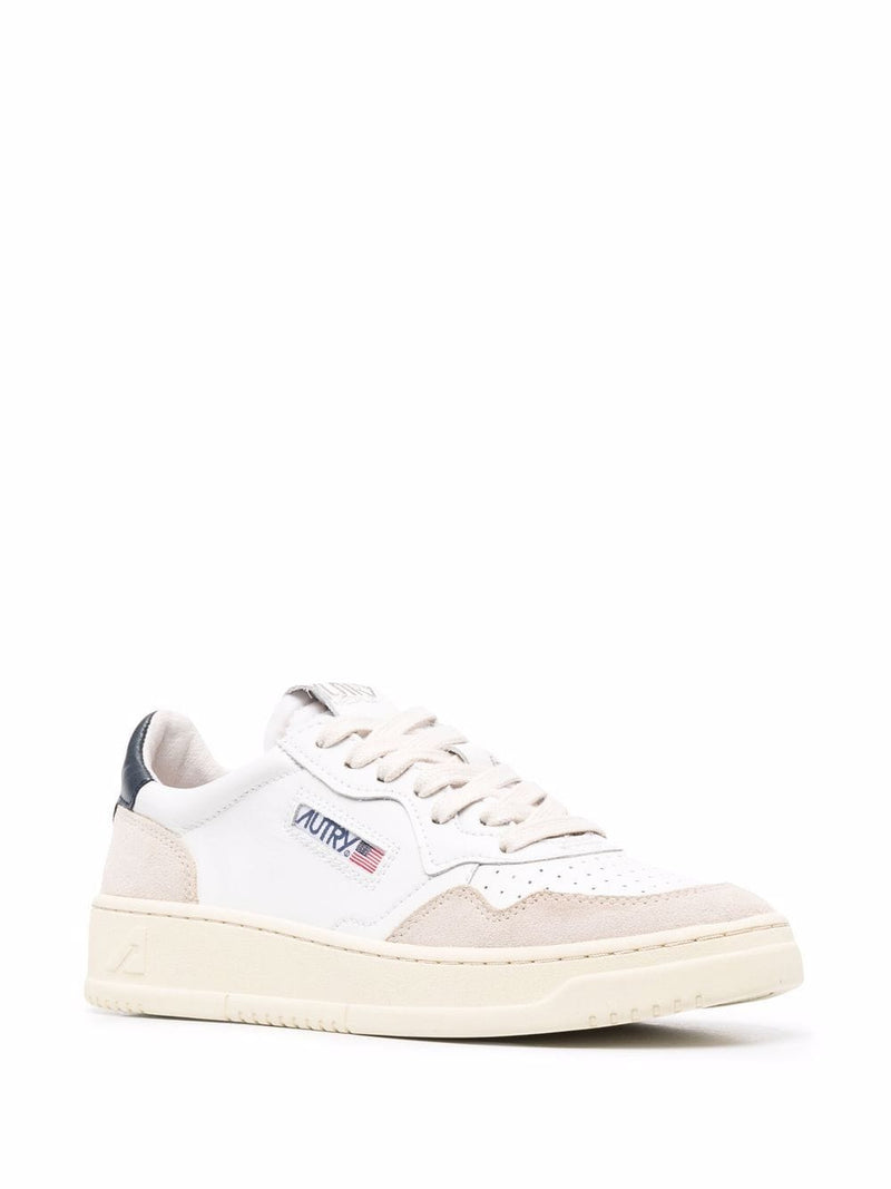 Autry MEDALIST LOW SNEAKERS | Urbalenti™ NYC