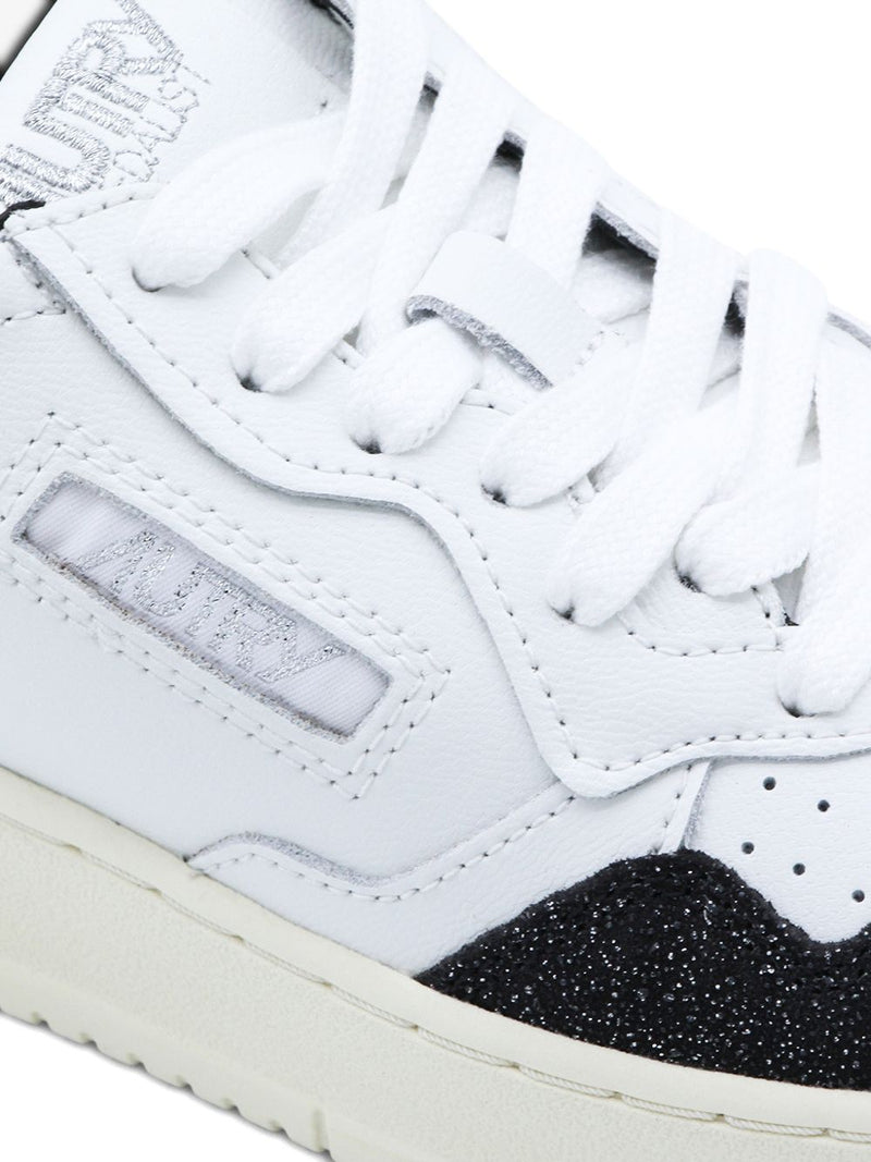 Autry Medalist Low Sneakers Variant 10 | Urbalenti™ NYC