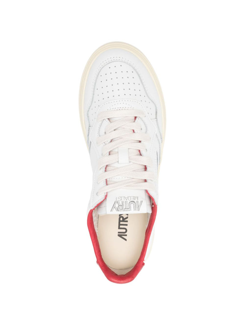 Autry Medalist Low Leather Sneakers Variant 5 | Urbalenti™ NYC