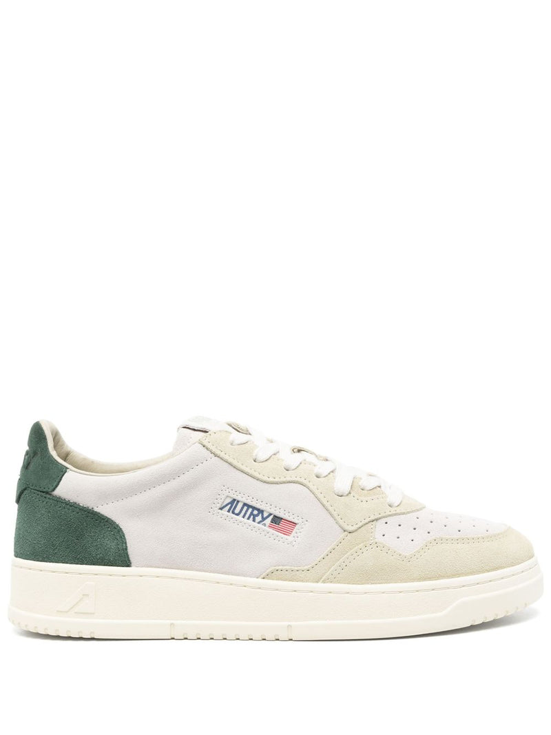 Autry MEDALIST LOW SNEAKERS | Urbalenti™ NYC