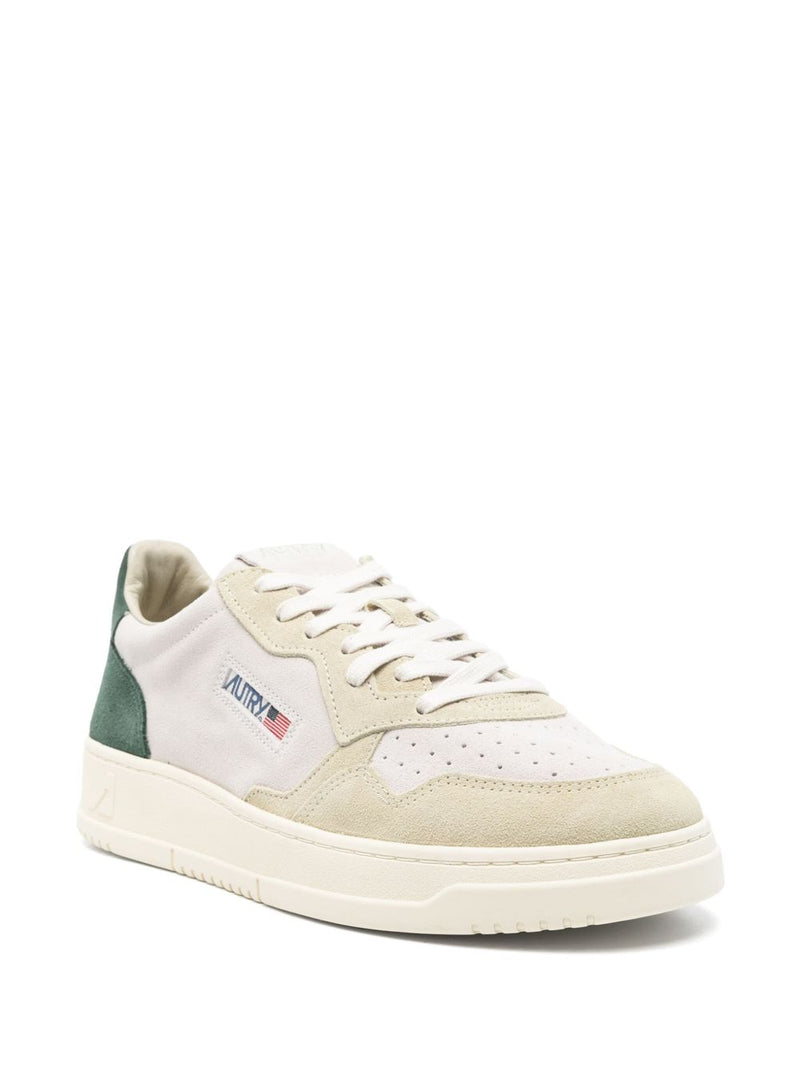 Autry MEDALIST LOW SNEAKERS | Urbalenti™ NYC