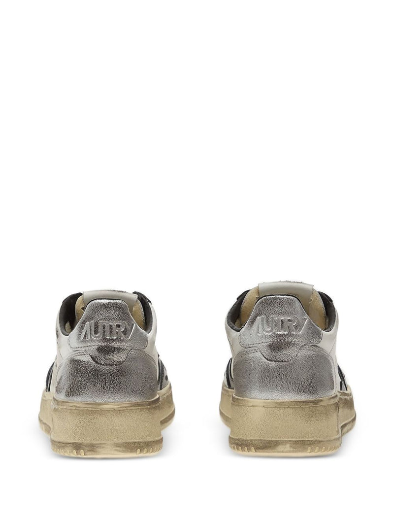 Autry Medalist Super Vintage Low sneakers | Urbalenti™ NYC