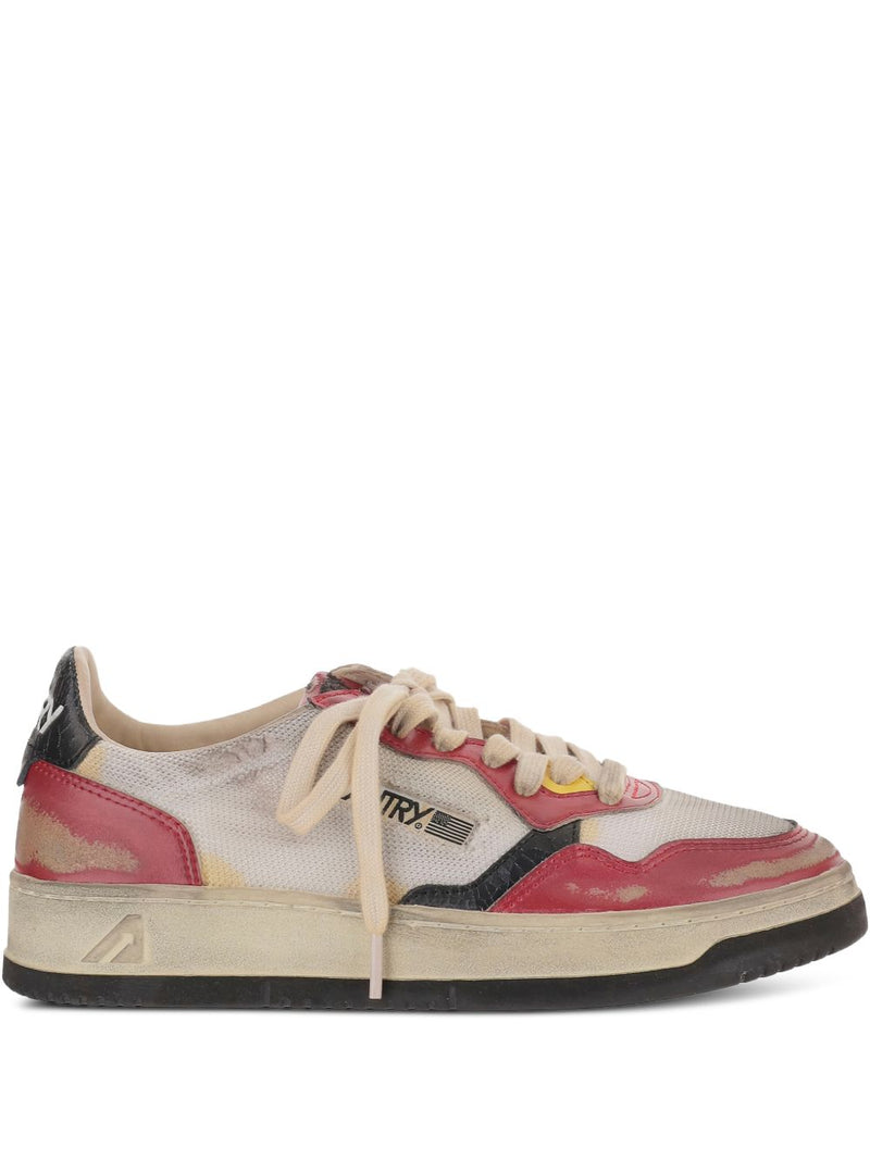 Autry Medalist Low Super Vintage sneakers | Urbalenti™ NYC