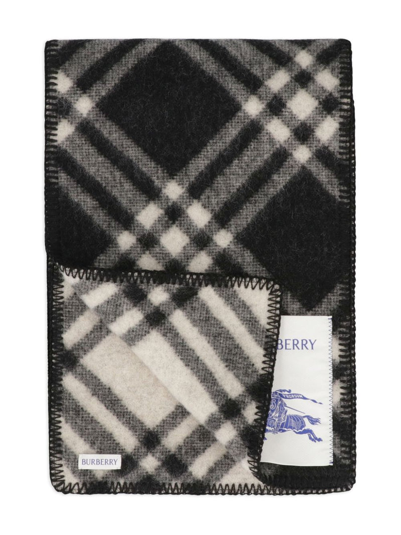 Burberry Burberry Scarfs BLACK