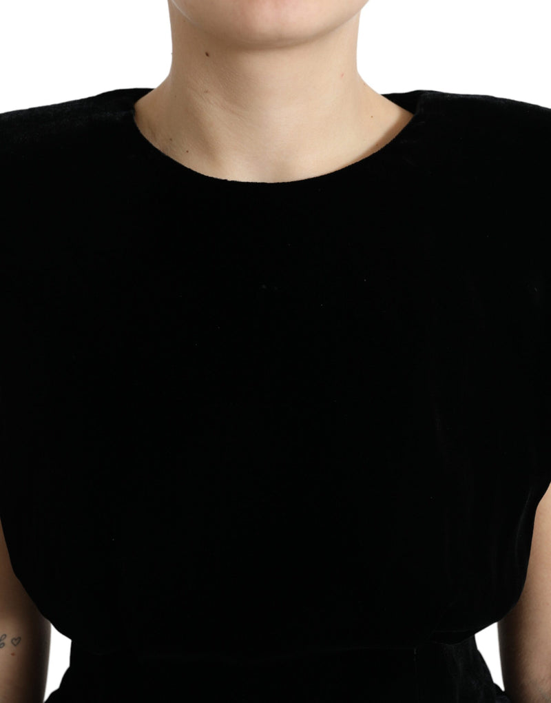 Blusa de terciopelo negro con hombreras de Dolce & Gabbana