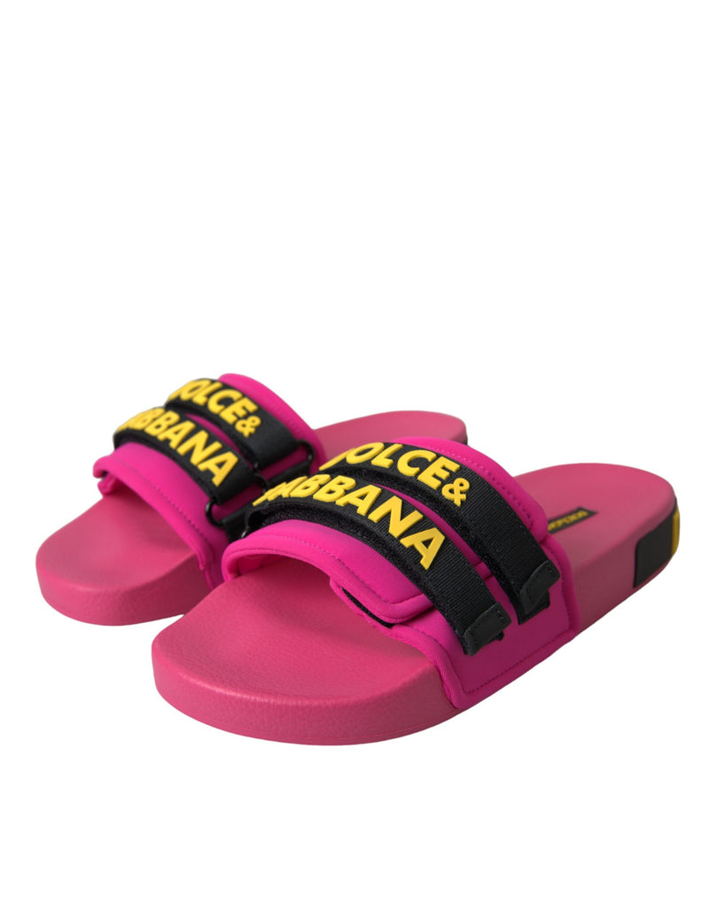 Sandalias planas negras y rosas con logo de ropa de playa de Dolce & Gabbana