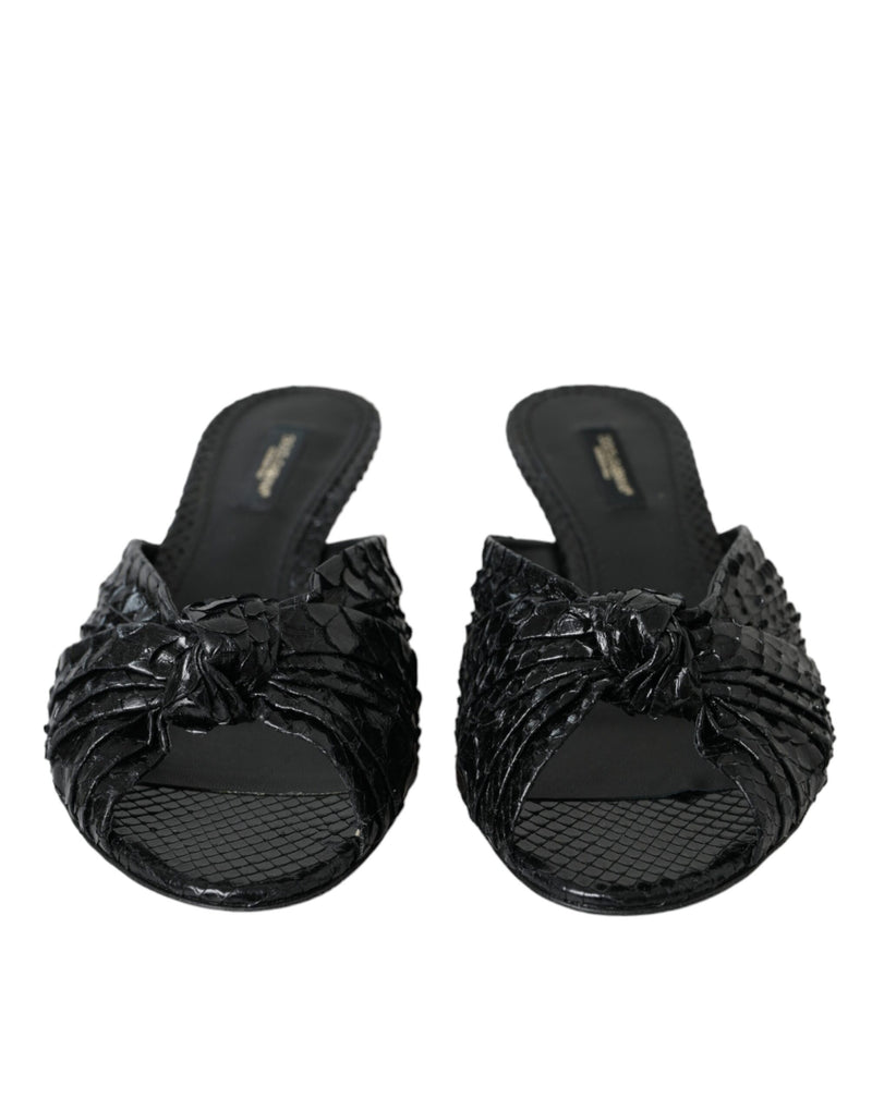 Sandalias tipo mule negras de piel exótica con tacón Dolce & Gabbana