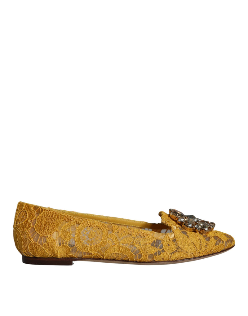 Sapatilhas tipo loafer de renda cor de mostarda com cristais Dolce & Gabbana