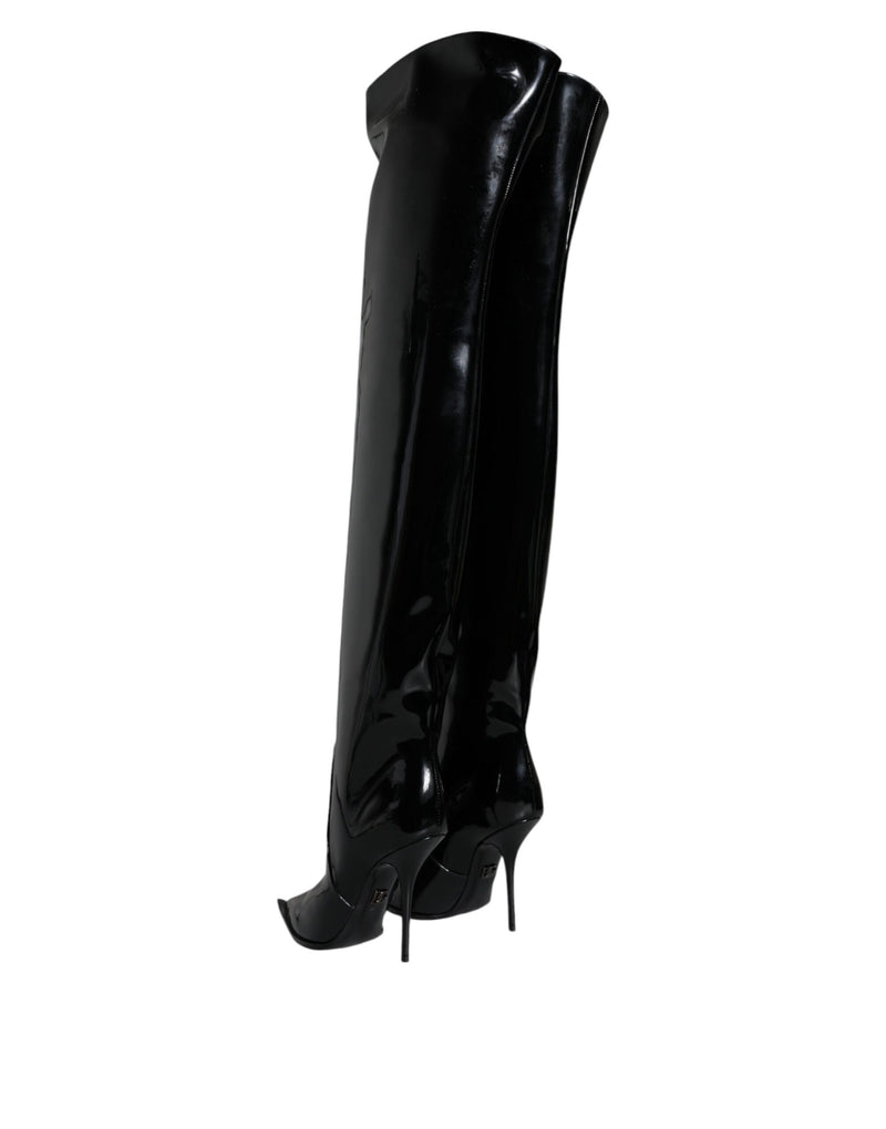 Botas altas hasta la rodilla de charol negro de Dolce & Gabbana