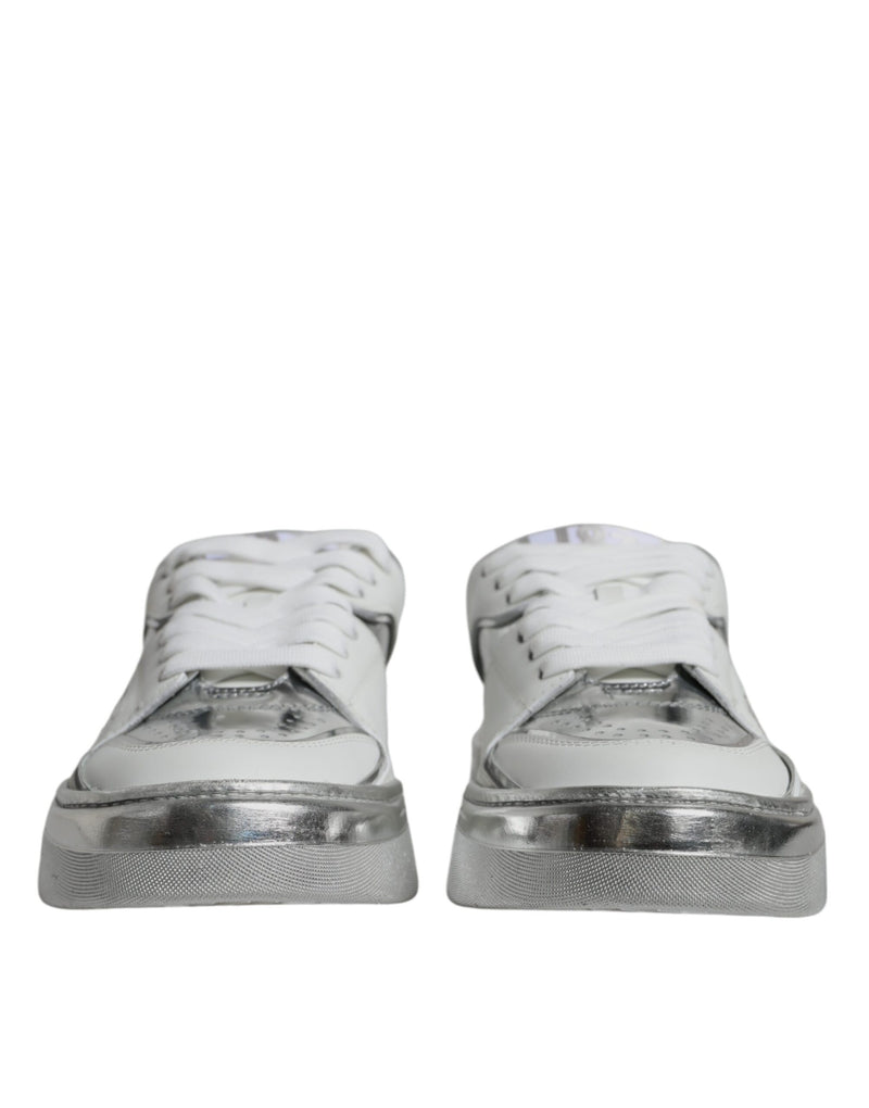 Zapatillas bajas de piel blanca y plateada de Dolce & Gabbana