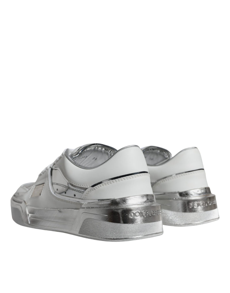 Zapatillas bajas de piel blanca y plateada de Dolce & Gabbana