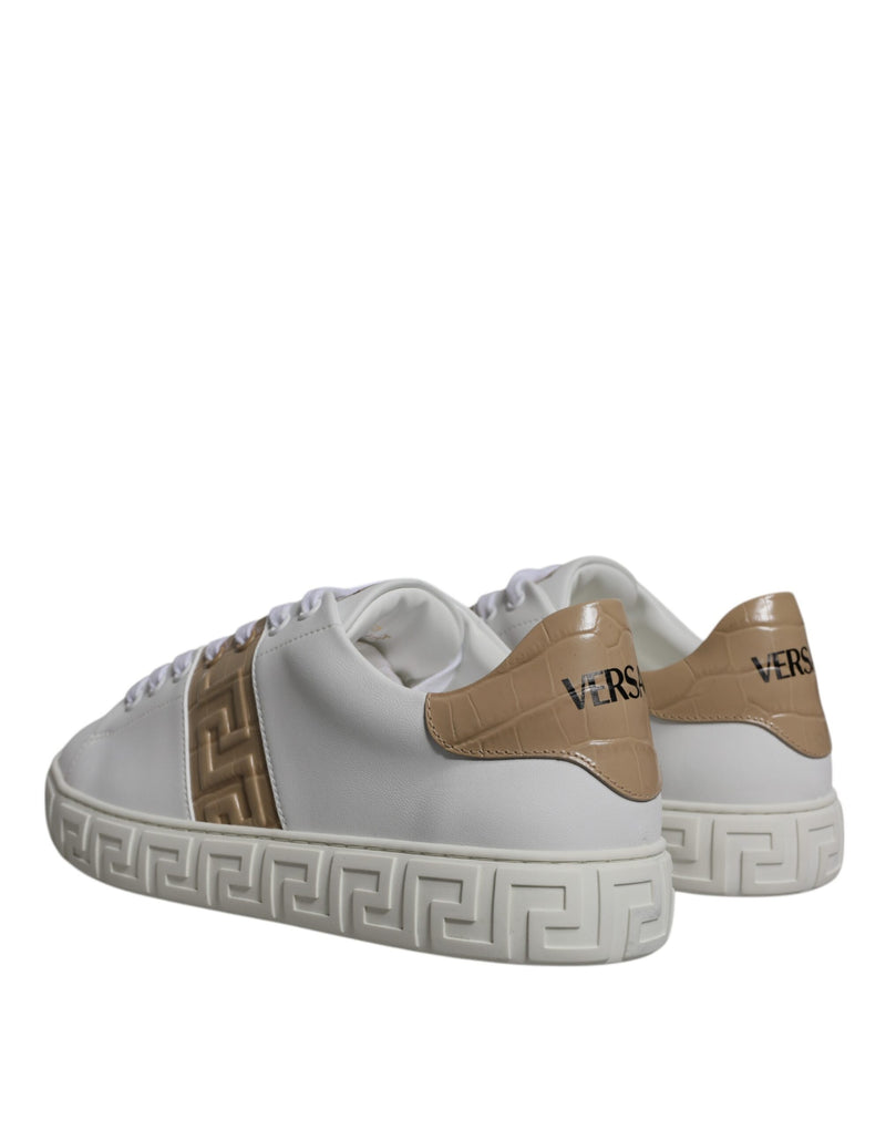 Zapatillas bajas para hombre blancas y marrones con estampado Greca y TPU de Versace