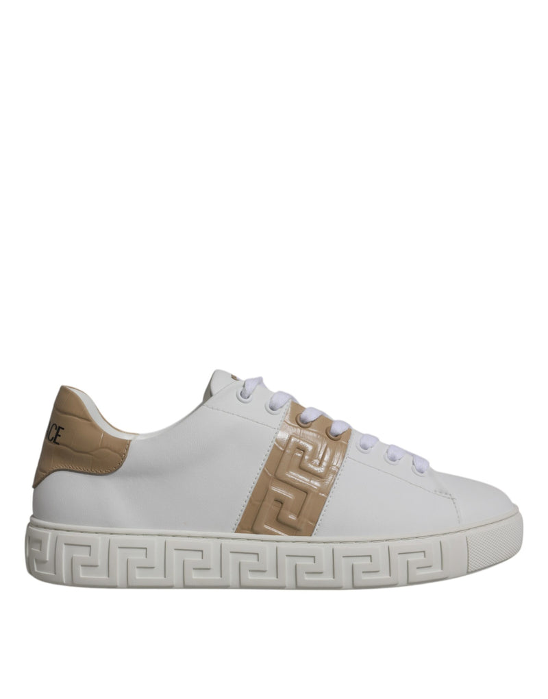Zapatillas bajas para hombre blancas y marrones con estampado Greca y TPU de Versace
