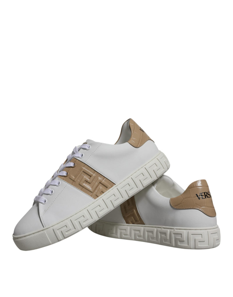 Zapatillas bajas para hombre blancas y marrones con estampado Greca y TPU de Versace
