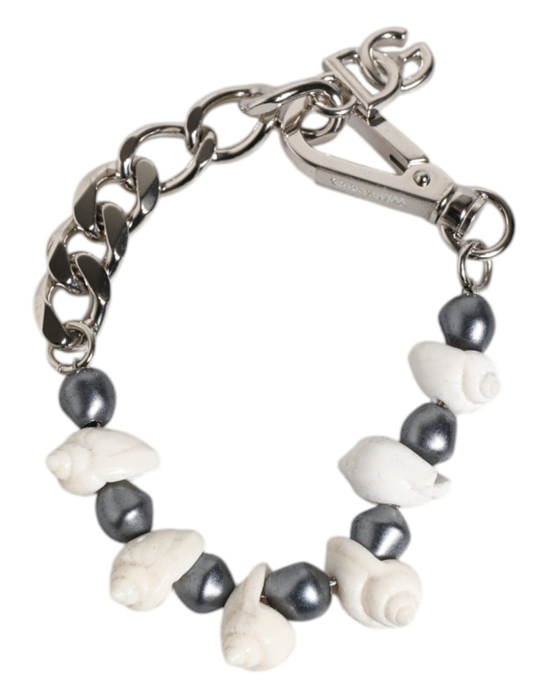 Pulseira de latão em tom prateado com contas, concha e pingente com logo DG Dolce & Gabbana