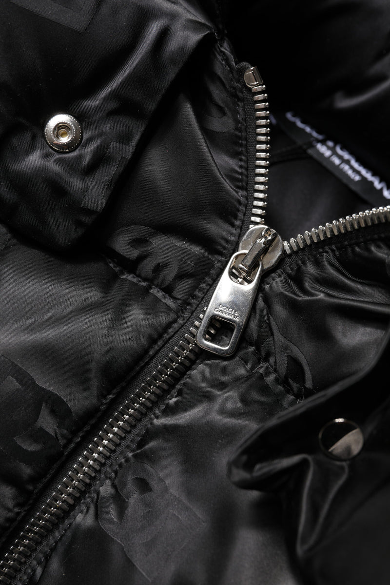 Jaqueta cropped preta acolchoada com capuz e zíper integral Dolce & Gabbana