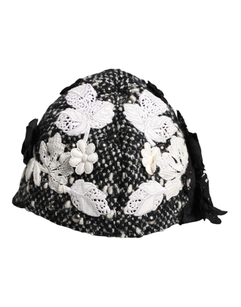 Sombrero cloche de lana negra con flores blancas y adornos de Dolce & Gabbana