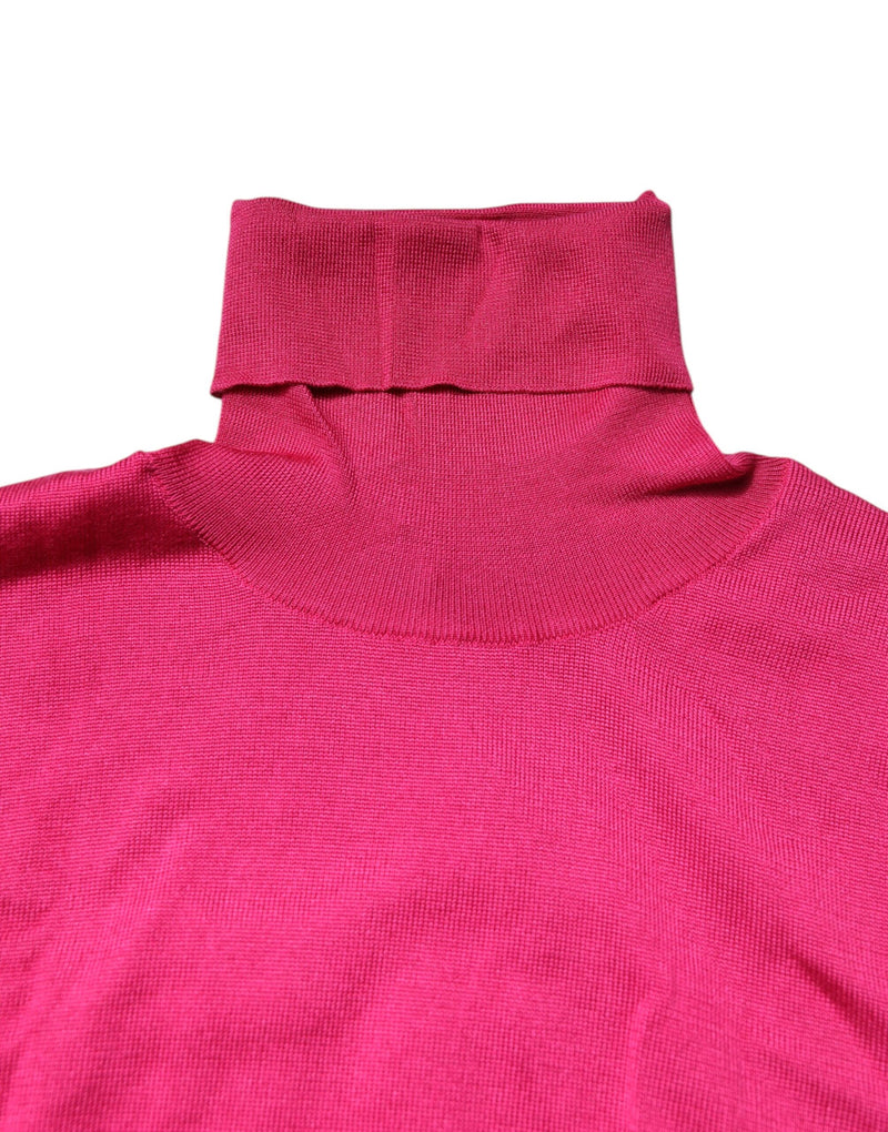 Top corto de punto de seda rosa con cuello alto de Dolce & Gabbana