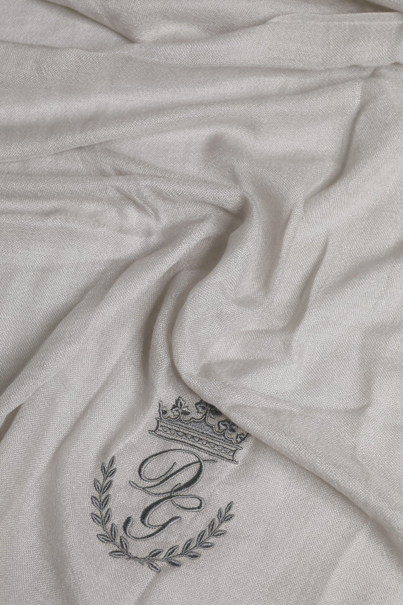 Scialle scaldacollo in grigio con corona DG Dolce & Gabbana